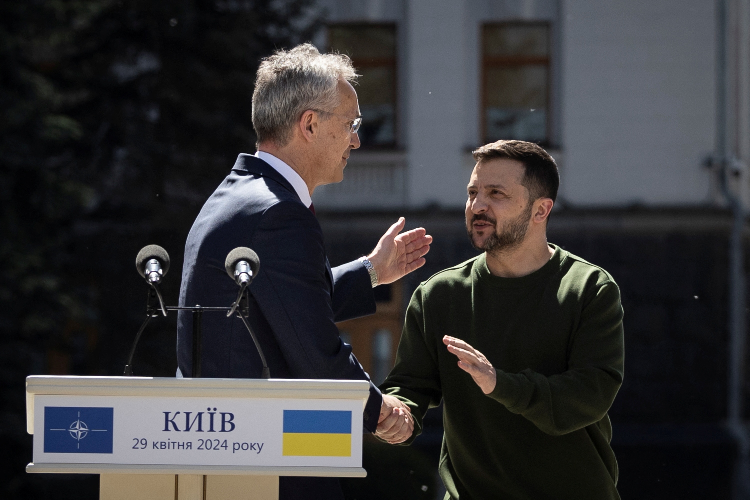 Chuyện gì xảy ra nếu Ukraine dùng vũ khí phương Tây tấn công lãnh thổ Nga? - 2 Chuyện gì xảy ra nếu Ukraine dùng vũ khí phương Tây tấn công lãnh thổ Nga? - 2
