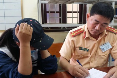 Hai cô gái bỏ người đàn ông ở nghĩa địa là nữ sinh cấp 3