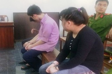 "Tú bà" trẻ tuổi nhiều lần bắt ép bé gái "tiếp khách"