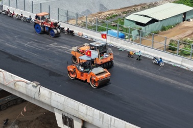 Vành đai 3 TPHCM thi công cầm chừng, chủ đầu tư nói gì?