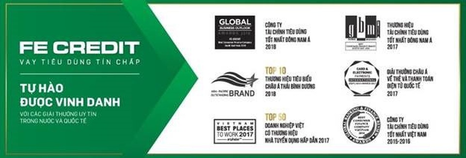 FE CREDIT trao tặng gia đình liệt sĩ Phạm Văn Hướng 300 triệu đồng - 4 FE CREDIT trao tặng gia đình liệt sĩ Phạm Văn Hướng 300 triệu đồng - 4