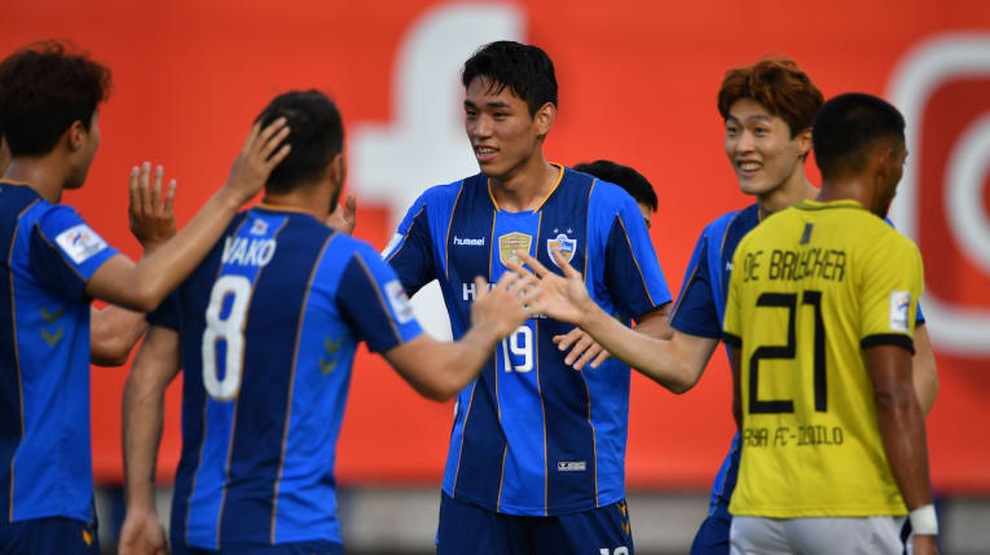 Ulsan Hyundai có trận thắng thứ ba liên tiếp tại AFC Champions League - 2 Ulsan Hyundai có trận thắng thứ ba liên tiếp tại AFC Champions League - 2
