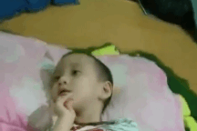 Ánh mắt cầu cứu của bé gái 4 tuổi toàn thân co cứng sau cơn sốt cao