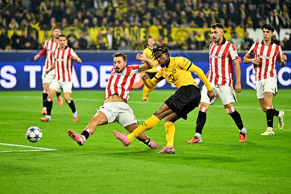Dortmund giành chiến thắng đậm, Juventus gây thất vọng tại Champions League - 1 Dortmund giành chiến thắng đậm, Juventus gây thất vọng tại Champions League - 1