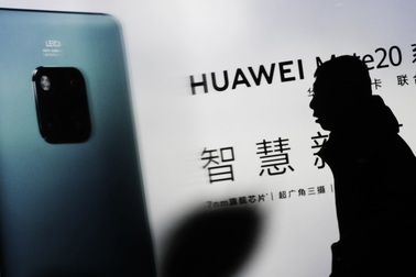 Nhà bán lẻ Việt "choáng váng" khi Google ngừng hợp tác với Huawei