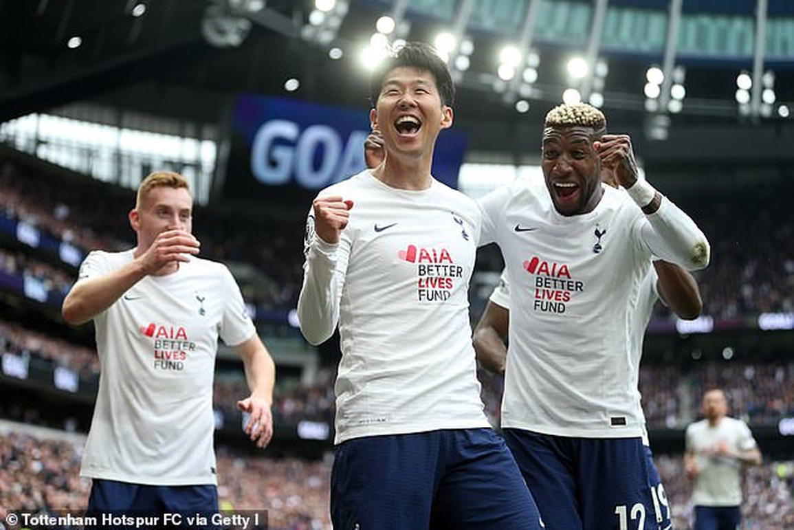 Arsenal, Tottenham dập tắt hy vọng vào top 4 của Man Utd - 2 Arsenal, Tottenham dập tắt hy vọng vào top 4 của Man Utd - 2