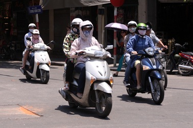 Miền Bắc tăng nhiệt, miền Trung nắng nóng