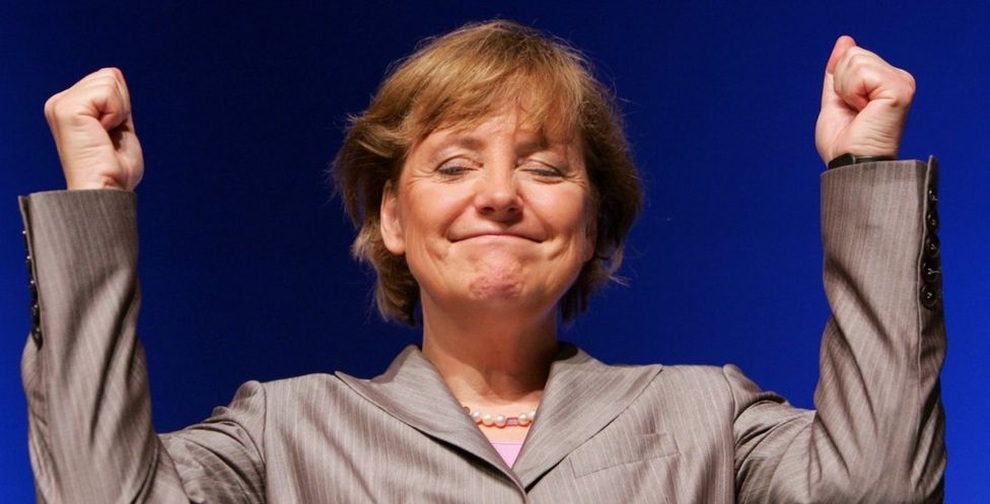 Nước Đức tạm biệt tượng đài Angela Merkel - 1 Nước Đức tạm biệt tượng đài Angela Merkel - 1