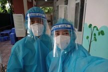 Sỹ Toàn - Ngọc Tiên kể về 3 tháng làm tình nguyện viên chống dịch