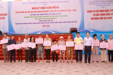 Sửa nhà, tặng sổ tiết kiệm cho đoàn viên công đoàn mắc bệnh hiểm nghèo