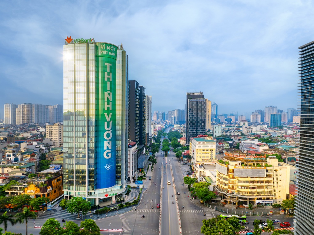 32 năm VPBank kiến tạo trải nghiệm, chạm đến từng phân khúc khách hàng - 2 32 năm VPBank kiến tạo trải nghiệm, chạm đến từng phân khúc khách hàng - 2