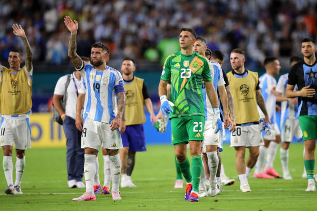 Without Messi, Lautaro Martinez carries the team, helping Argentina win all - 2