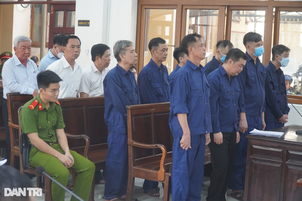 Trả hồ sơ vụ án biến gần 9ha đất công thành đất tư tại Đồng Nai - 1 Trả hồ sơ vụ án biến gần 9ha đất công thành đất tư tại Đồng Nai - 1