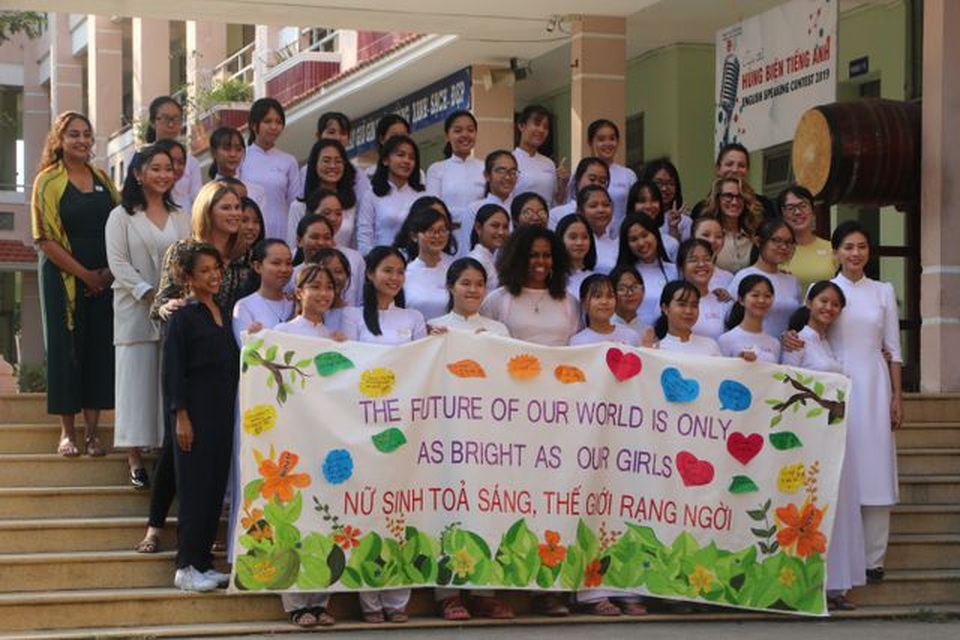 Bà Michelle Obama nhắc tới Việt Nam khi động viên chiến binh sinh thái 16 tuổi - 3 Bà Michelle Obama nhắc tới Việt Nam khi động viên chiến binh sinh thái 16 tuổi - 3