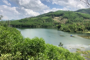 Hai học sinh lớp 5 tử vong dưới hồ chứa nước