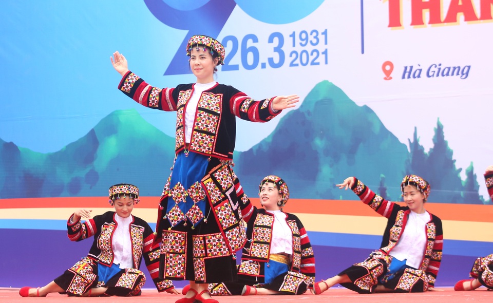 Thanh niên xây tặng chốt kiểm soát phòng dịch Covid-19 cho vùng biên giới - 4 Thanh niên xây tặng chốt kiểm soát phòng dịch Covid-19 cho vùng biên giới - 4
