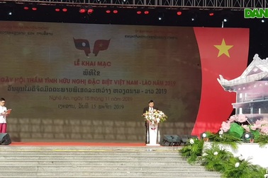Khai mạc “Thắm tình hữu nghị đặc biệt Việt Nam - Lào” năm 2019