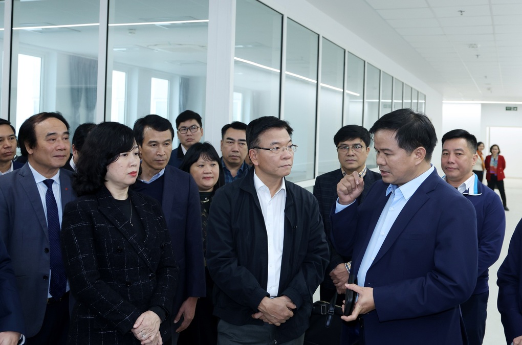 Bổ sung ngân sách mua thiết bị y tế vận hành Bệnh viện Bạch Mai, Việt Đức 2 - 2 Bổ sung ngân sách mua thiết bị y tế vận hành Bệnh viện Bạch Mai, Việt Đức 2 - 2