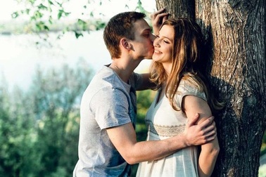 FWB: Cởi mở tình dục hay vô trách nhiệm với tương lai?