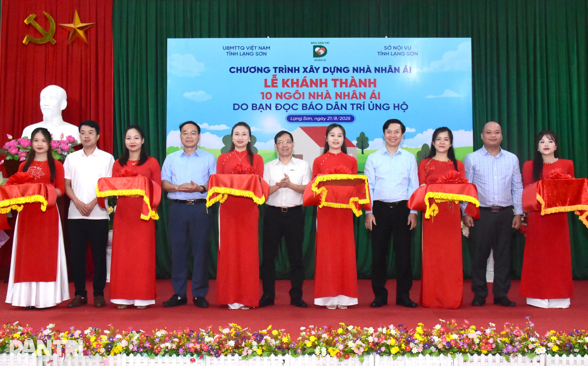 Khánh thành 10 ngôi nhà Nhân ái, gieo hy vọng ở vùng núi Lạng Sơn - 1 Khánh thành 10 ngôi nhà Nhân ái, gieo hy vọng ở vùng núi Lạng Sơn - 1