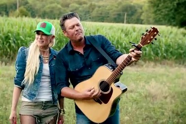 Blake Shelton song ca với Gwen Stefani