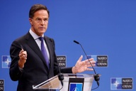 NATO phản ứng việc Mỹ đóng băng một phần viện trợ vũ khí cho Ukraine