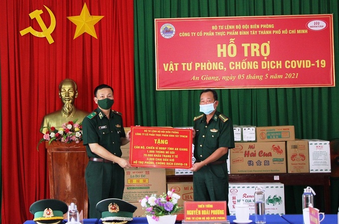 An Giang ngăn chặn triệt để các trường hợp xuất, nhập cảnh trái phép qua biên giới - Ảnh 1.