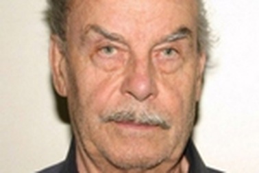 Kẻ giam cầm và lạm dụng con gái 24 năm lên tiếng