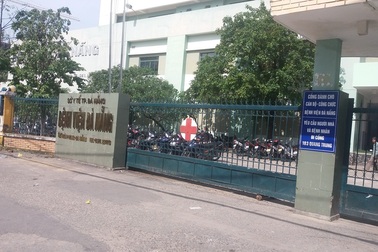 Kiểm điểm kíp trực mải tiệc tùng, để thai phụ phải chờ cả tiếng mới được rút chai truyền