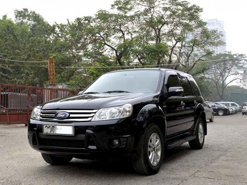 Mua xe lần đầu, có nên tậu Ford Escape 2009 giá 330 triệu đồng? - 1 Mua xe lần đầu, có nên tậu Ford Escape 2009 giá 330 triệu đồng? - 1