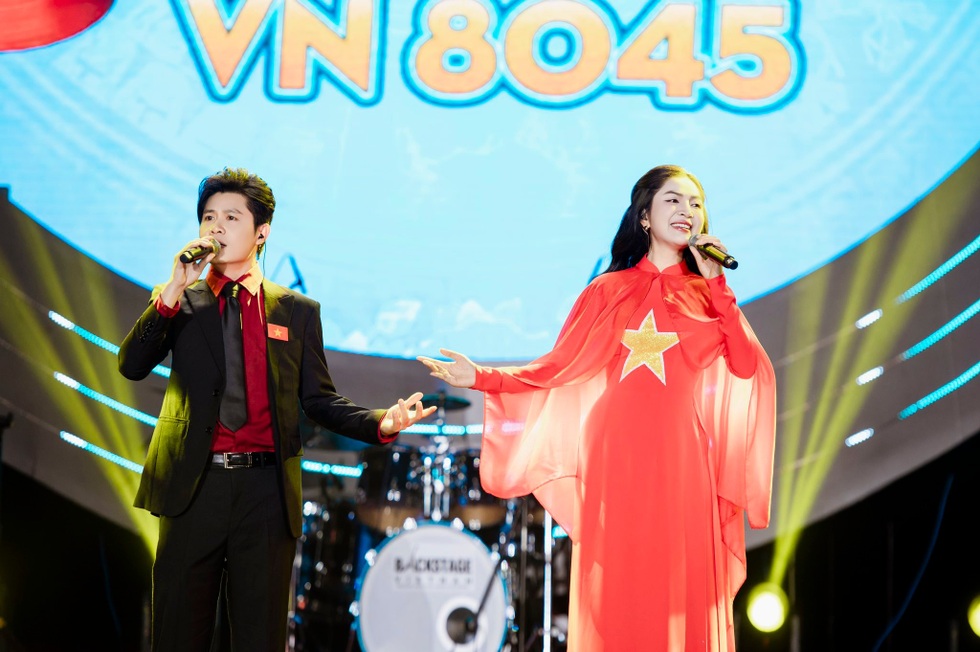 Duyên Quỳnh sau hit 7 tỷ view: Tôi và Nguyễn Văn Chung không như tin đồn - 3 Duyên Quỳnh sau hit 7 tỷ view: Tôi và Nguyễn Văn Chung không như tin đồn - 3