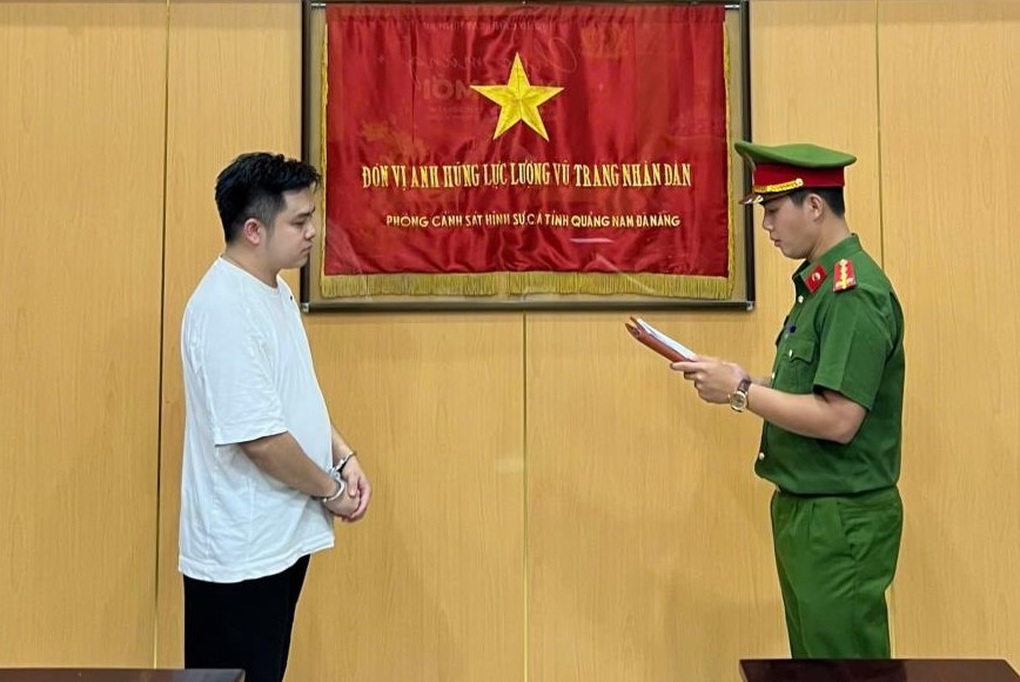 Tự xưng giám đốc tập đoàn lớn, “giăng bẫy” lừa tiền tỷ - 1 Tự xưng giám đốc tập đoàn lớn, “giăng bẫy” lừa tiền tỷ - 1