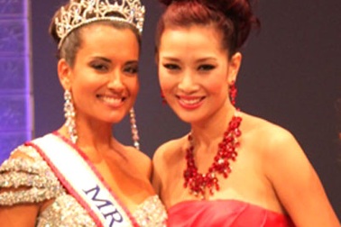 Thu Hương đoạt Á hậu 2 Quý bà Thế giới