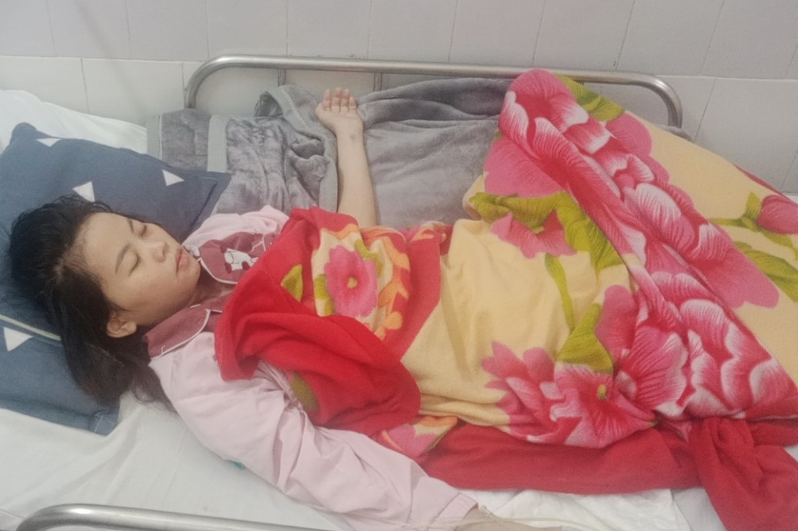 Bạn đọc Dân trí giúp cô giáo mầm non mắc bệnh hiểm nghèo hơn 67 triệu đồng - 2 Bạn đọc Dân trí giúp cô giáo mầm non mắc bệnh hiểm nghèo hơn 67 triệu đồng - 2