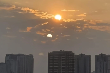 Sự thật về bức ảnh "hai mặt trời" xuất hiện ở hồ Tây