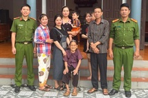 Một gia đình ở Phú Thọ đoàn tụ sau gần 30 năm thất lạc người thân