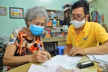 Nghỉ hưu theo tuổi khai trong hồ sơ cán bộ hay lý lịch đảng?