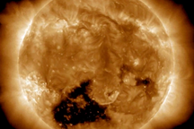 Cuối tuần này Trái Đất hứng "cơn thịnh nộ" từ Mặt Trời?