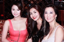 Dàn “chân dài” dự tiệc cùng MC Kỳ Duyên