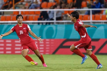 Bóng đá nữ Triều Tiên tạo nên cú sốc, lần thứ 2 lọt vào chung kết World Cup