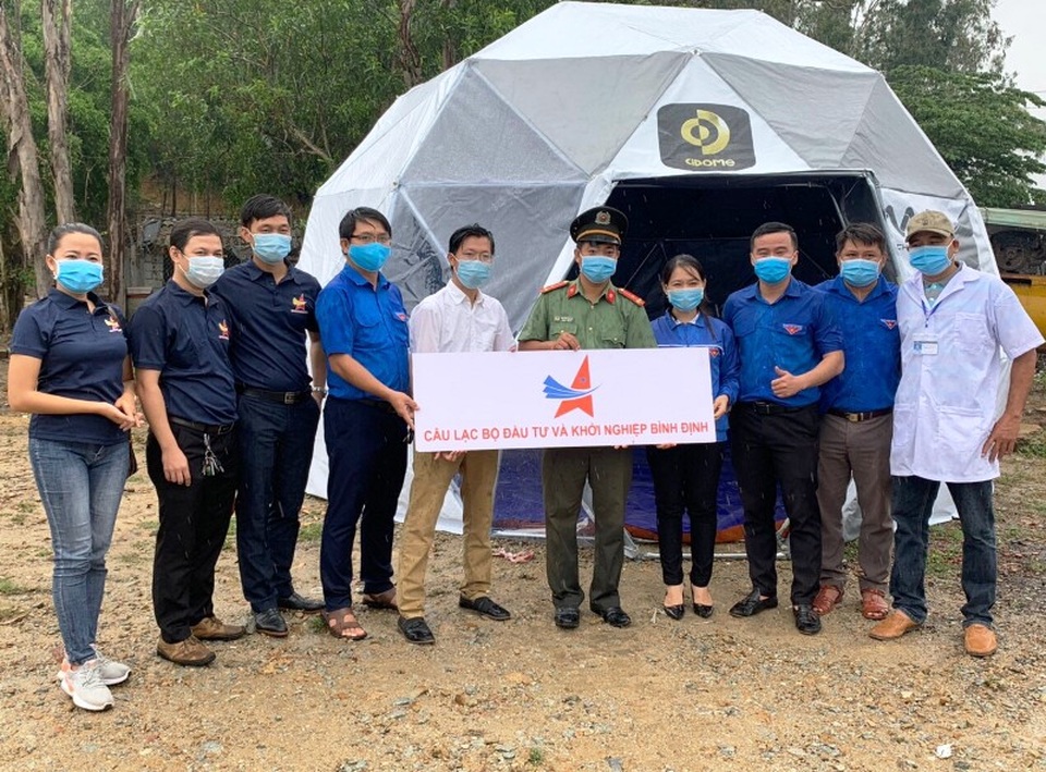 Tuổi trẻ Bình Định chung tay giúp đỡ chiến sĩ tuyến đầu chống dịch Covid-19 - 2 Tuổi trẻ Bình Định chung tay giúp đỡ chiến sĩ tuyến đầu chống dịch Covid-19 - 2