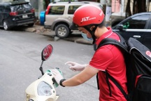 Hà Nội: Hơn 14.000 shipper được cấp phép hoạt động