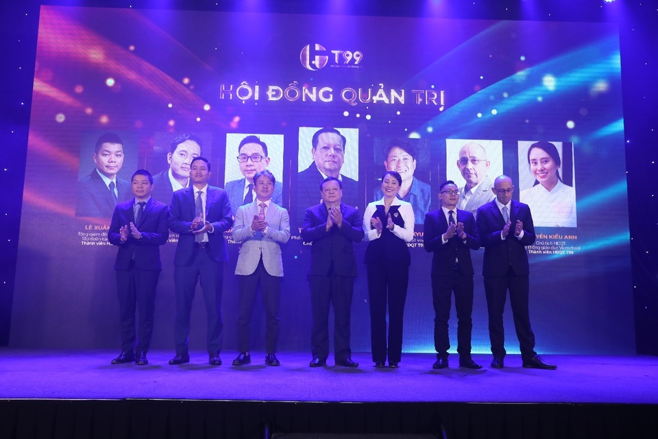 Hoa hậu Ngọc Hân đầu tư 20 tỷ đồng vào Tập đoàn T99 - 3 Hoa hậu Ngọc Hân đầu tư 20 tỷ đồng vào Tập đoàn T99 - 3
