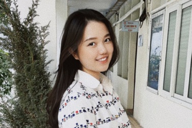 Cô giáo ĐH Ngoại thương tài sắc, gia đình "ba đời làm giảng viên"