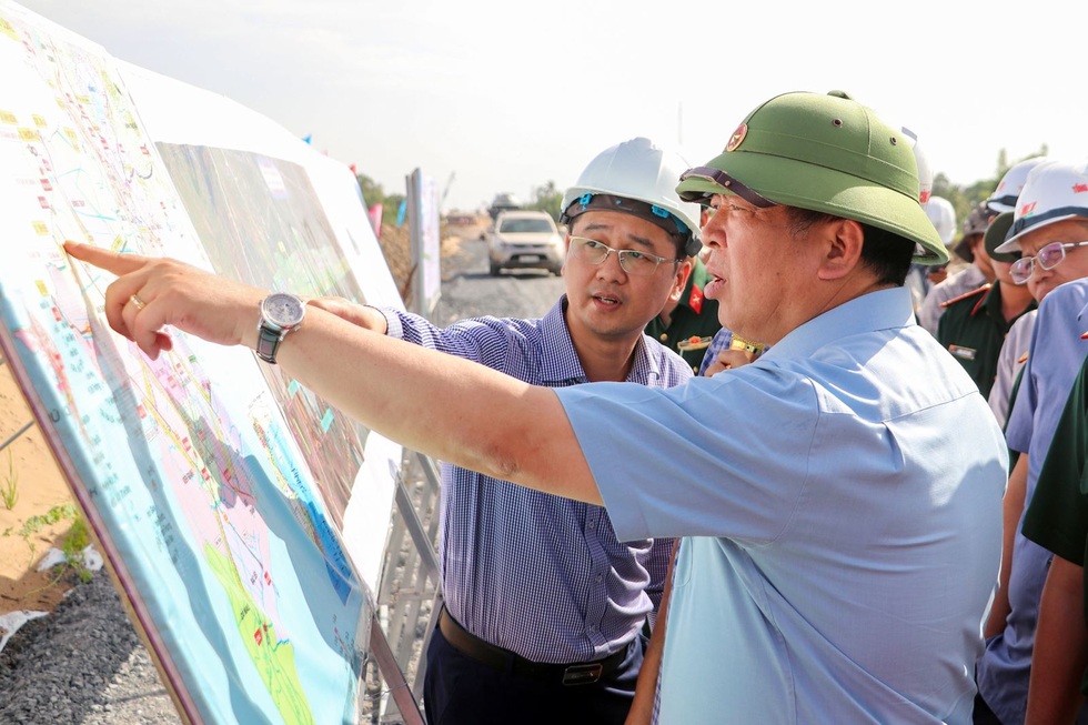 Mục tiêu 5.000km cao tốc, 1 triệu căn nhà ở xã hội và kỳ vọng của Bộ trưởng - 2
