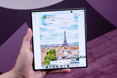 Không cần laptop, Z Fold8 Ultra giúp dân văn phòng xử lý công việc hiệu quả