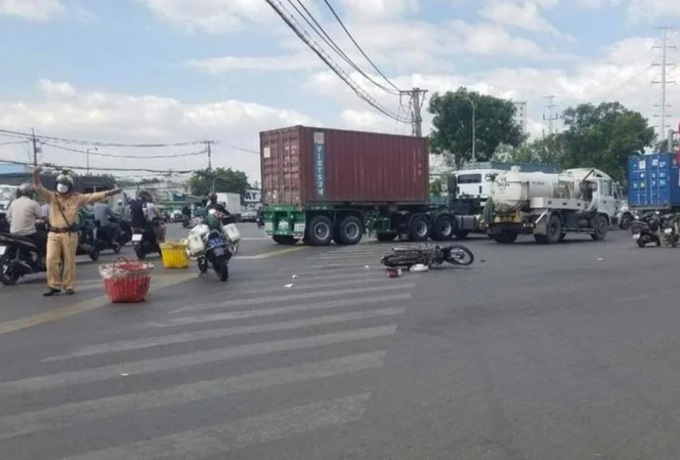 Hiện trường vụ tai nạn khiến nữ sinh 14 tuổi tử vong thương tâm.