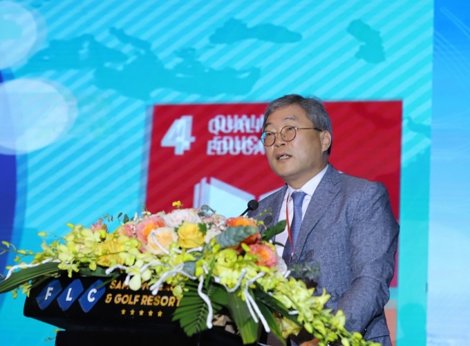 Ông Cho Han – Deog, Giám đốc Quốc gia, Cơ quan Hợp tác quốc tế Hàn Quốc ( KOICA) tại Việt Nam phát biểu tại hội nghị