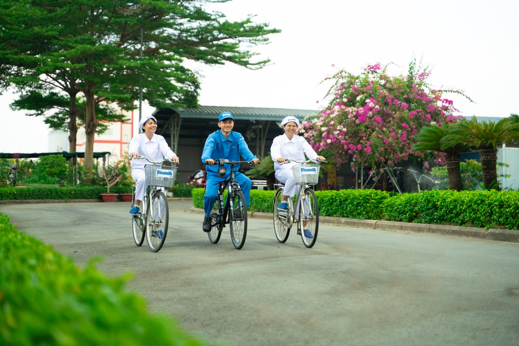 Vinamilk có thêm nhà máy đạt chứng nhận trung hòa carbon, đẩy mạnh xanh hóa sản xuất - 4