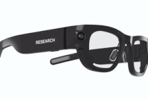 Facebook hợp tác Ray-Ban ra mắt kính thông minh vào năm sau